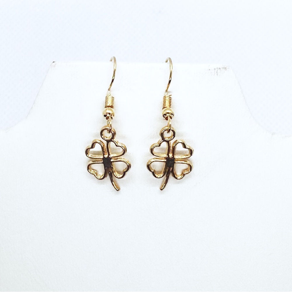 Earrings Clover Shamrock Lucky Irish St. Patrick’s Day 4 Leaf Clover Gold Tone - Picture 1 of 4